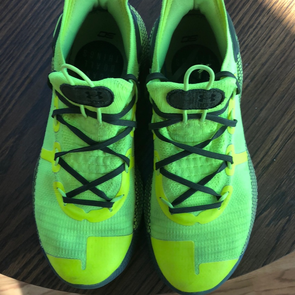 Under armour curry 6 basketball shoes